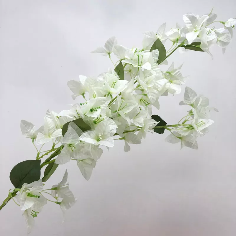 가짜 bougainvillea 꽃
